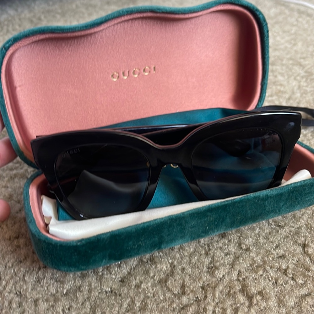 Cat Eye Gucci Sunglasses